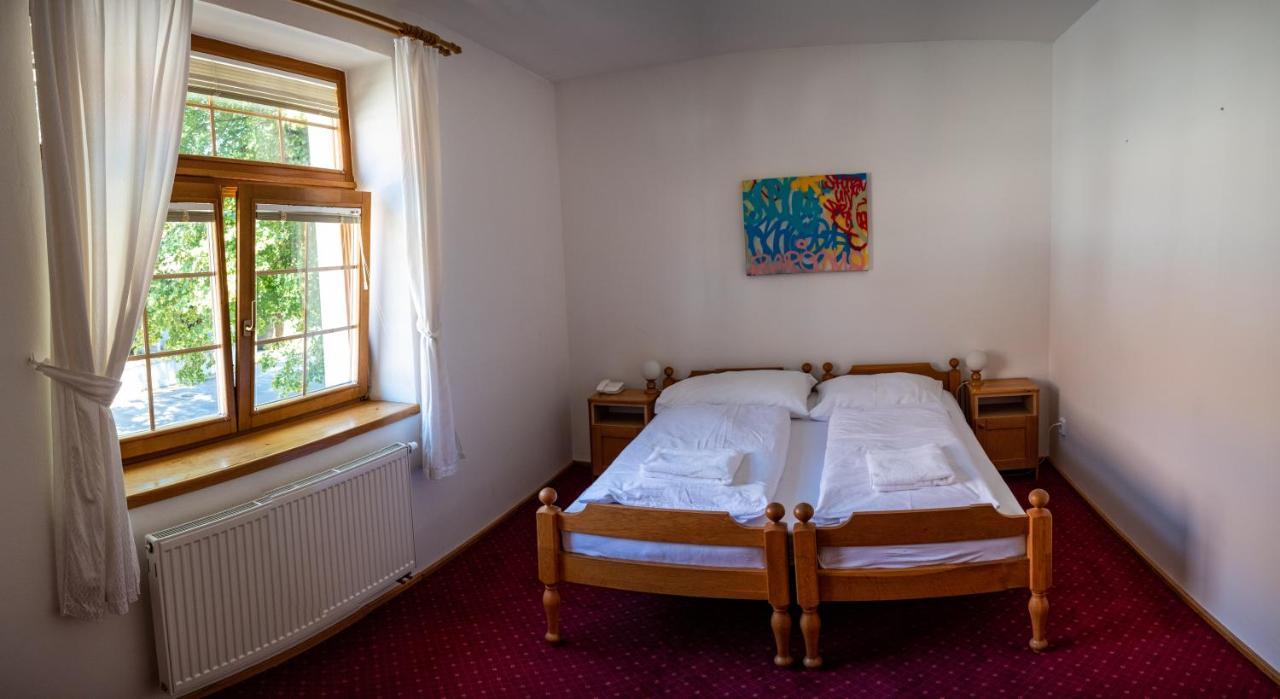 וראנוב נאד דייה Grandhotel Sluchatko - Ex Zamecky Hotel מראה חיצוני תמונה